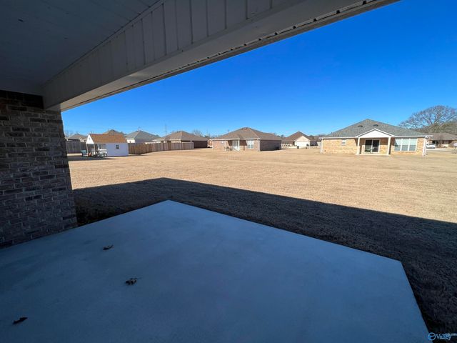 19105 Racheals Loop, Athens, AL 35611