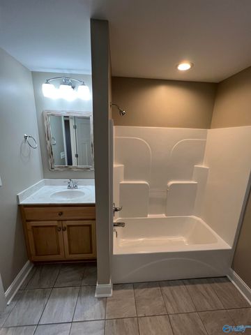 19105 Racheals Loop, Athens, AL 35611