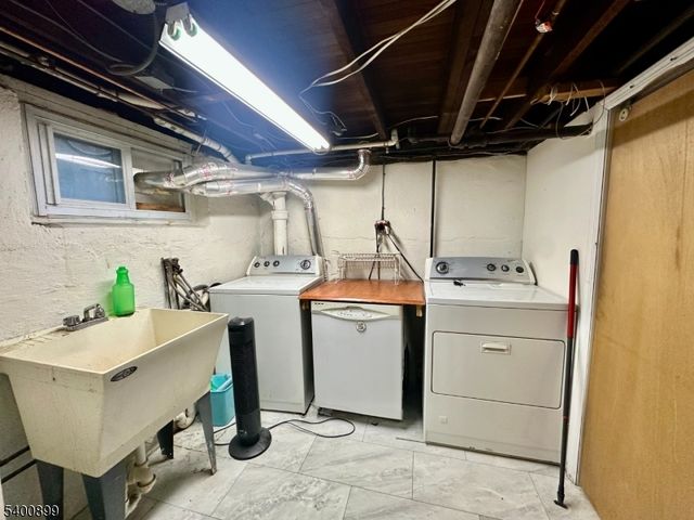 995 Grace Ter, Teaneck Twp., NJ 07666