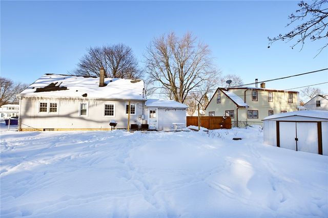 41 Summer Lane, Greece, NY 14626