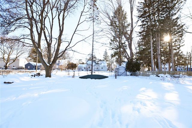 41 Summer Lane, Greece, NY 14626