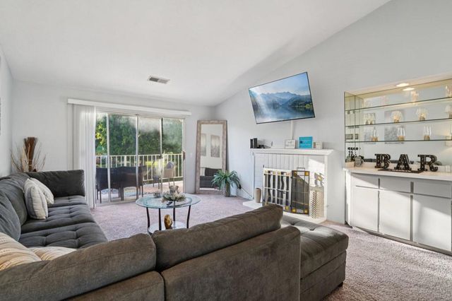 480 Evergreen Ash, Palm Desert, CA 92211