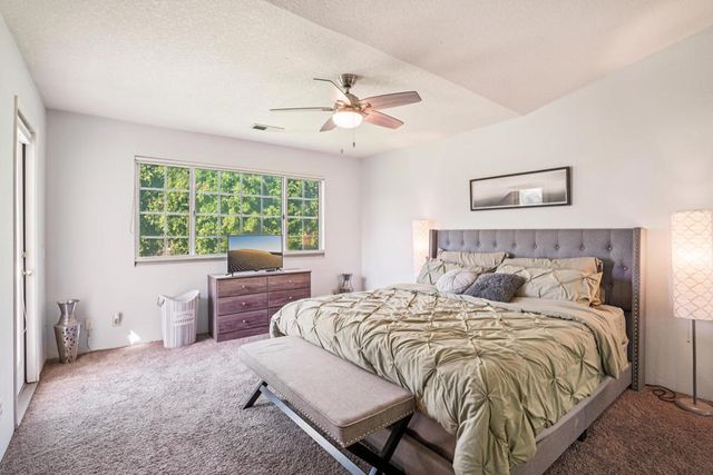 480 Evergreen Ash, Palm Desert, CA 92211