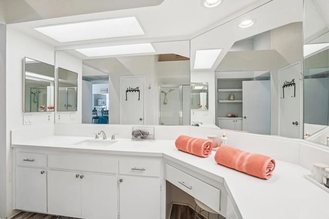 480 Evergreen Ash, Palm Desert, CA 92211