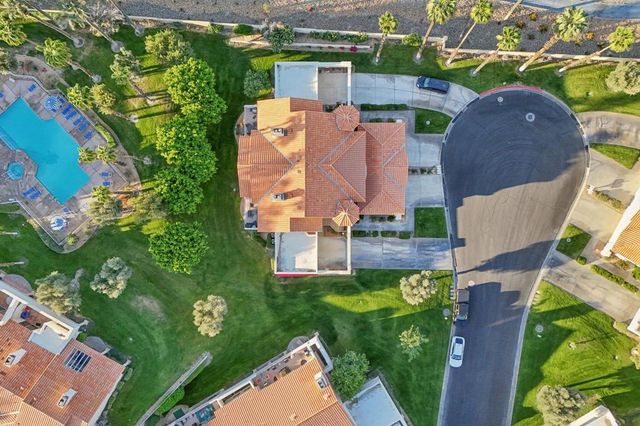 480 Evergreen Ash, Palm Desert, CA 92211