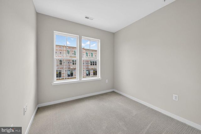 42194 SUMMER SUN TER, Ashburn, VA 20148