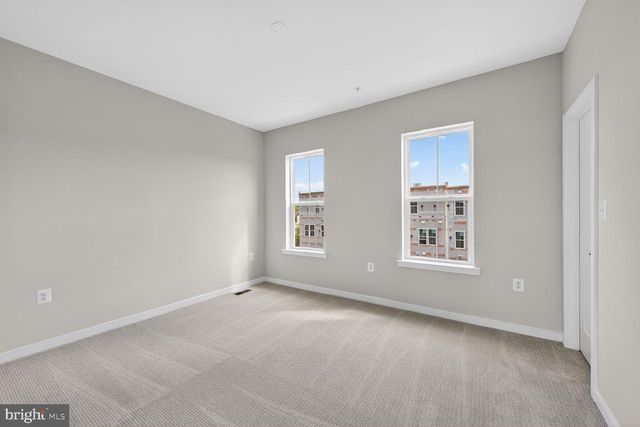 42194 SUMMER SUN TER, Ashburn, VA 20148