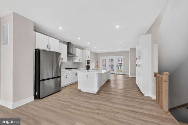 42194 SUMMER SUN TER, Ashburn, VA 20148
