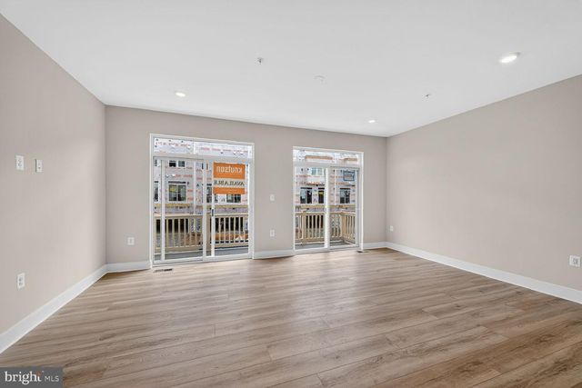 42194 SUMMER SUN TER, Ashburn, VA 20148