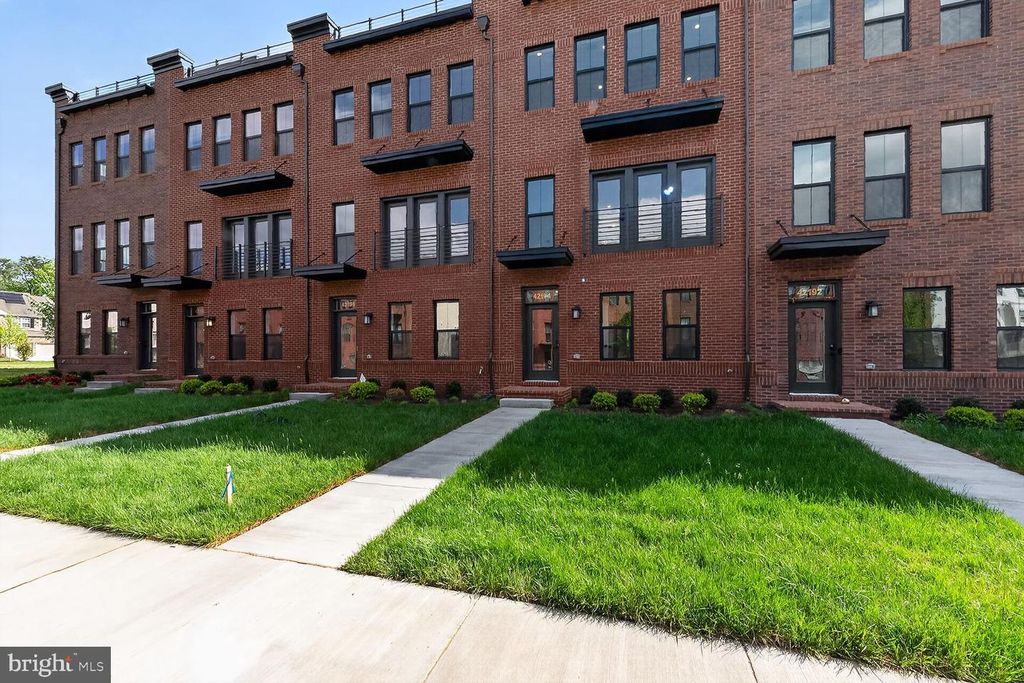 42194 SUMMER SUN TER, Ashburn, VA 20148