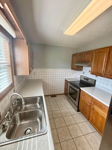 593 Franklin Circle, Chillicothe, OH 45601