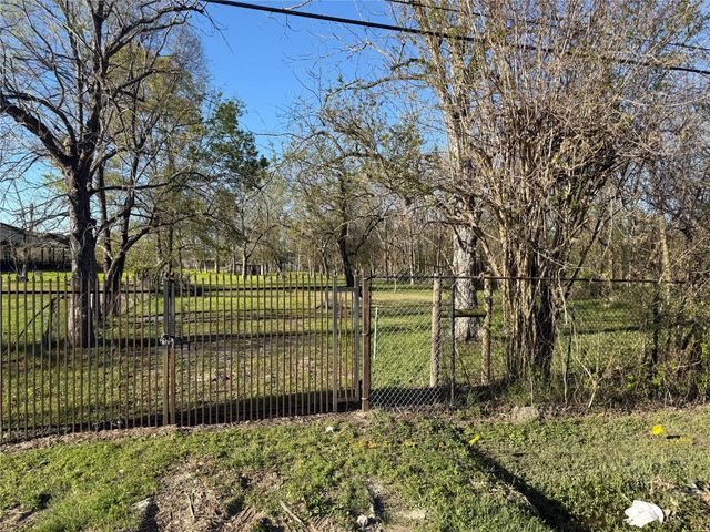 2527 Lone Oak Road, Houston, TX 77093