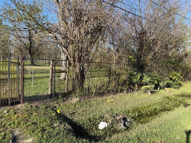 2527 Lone Oak Road, Houston, TX 77093