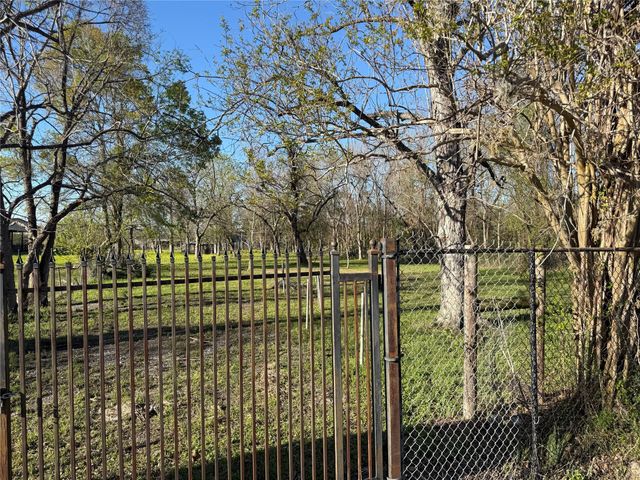 2527 Lone Oak Road, Houston, TX 77093