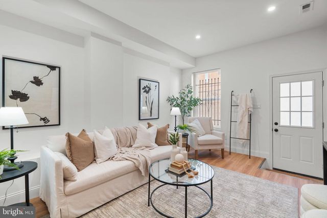 224 N GLOVER ST, Baltimore, MD 21224