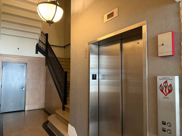 1132 S Wabash Avenue 210, Chicago, IL 60605
