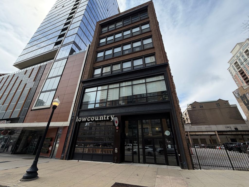 1132 S Wabash Avenue 210, Chicago, IL 60605