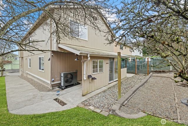 3001 S Charlestown Street, Seattle, WA 98144