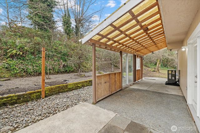 3001 S Charlestown Street, Seattle, WA 98144