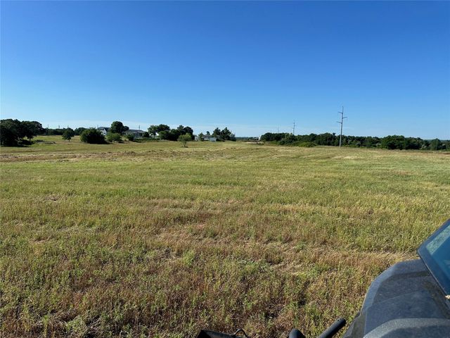 350 Division Lane, Poolville, TX 76487