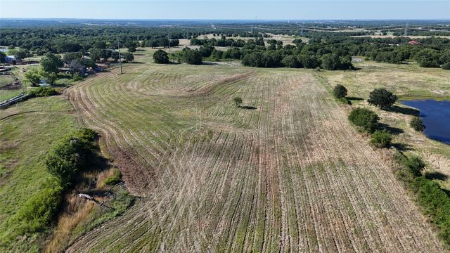 350 Division Lane, Poolville, TX 76487