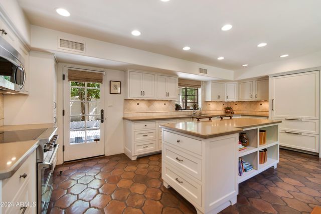 6701 N SCOTTSDALE Road 20, Scottsdale, AZ 85250