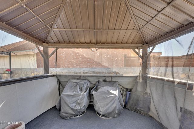 10945 GOLDEN POND Drive, El Paso, TX 79934