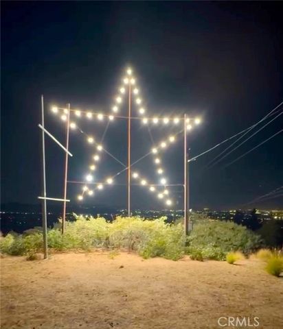 946 N Glendora Ave, Glendora, CA 91741