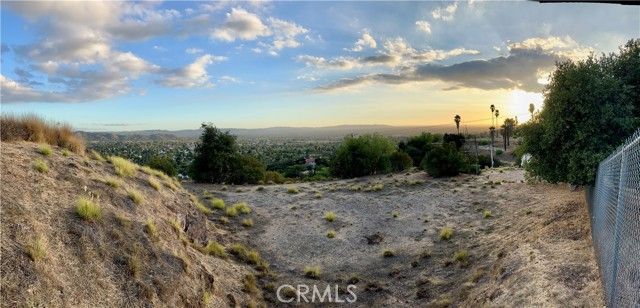 946 N Glendora Ave, Glendora, CA 91741