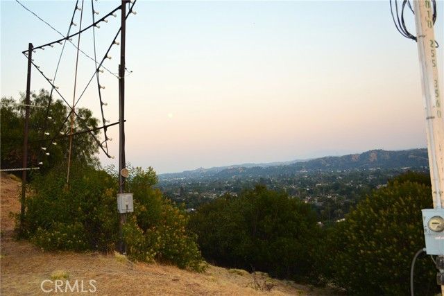 946 N Glendora Ave, Glendora, CA 91741