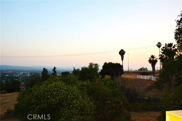 946 N Glendora Ave, Glendora, CA 91741