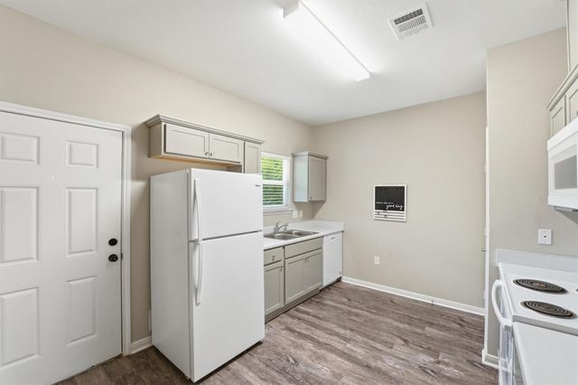 188 County Road 480, Dayton, TX 77535
