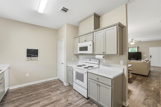 188 County Road 480, Dayton, TX 77535