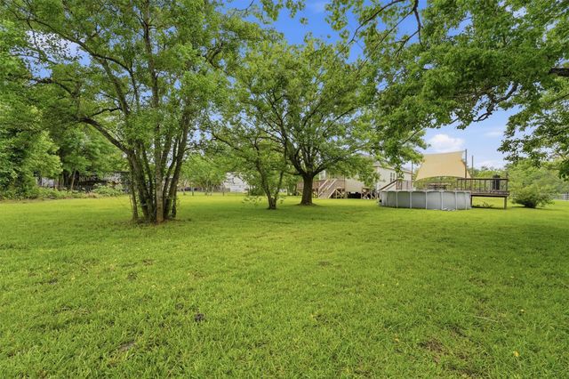 188 County Road 480, Dayton, TX 77535