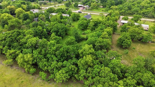 188 County Road 480, Dayton, TX 77535