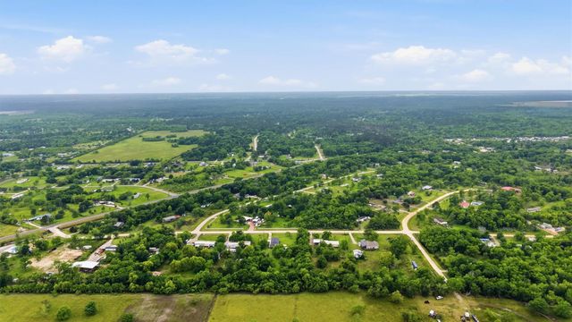 188 County Road 480, Dayton, TX 77535