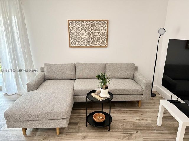 4544 NW 79th Ave 1F, Doral, FL 33166