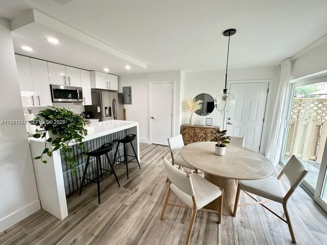 4544 NW 79th Ave 1F, Doral, FL 33166