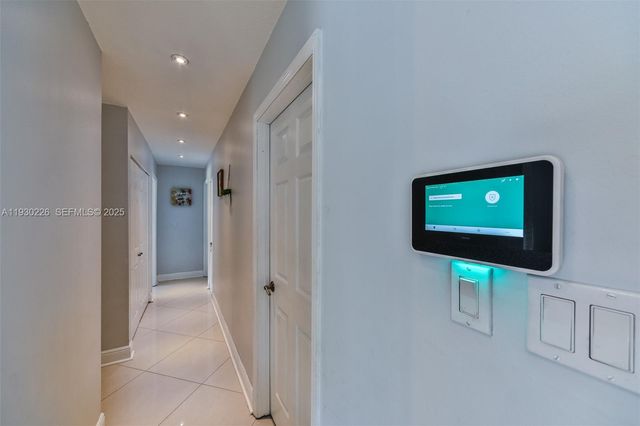 20550 NE 8th Ct, Miami, FL 33179