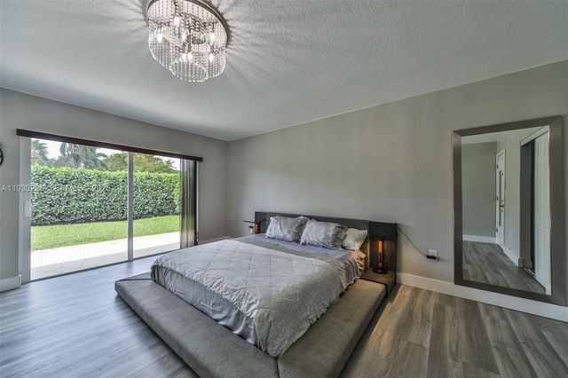 20550 NE 8th Ct, Miami, FL 33179