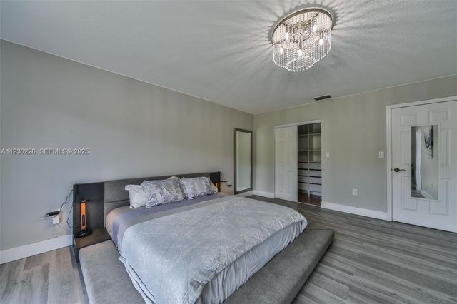 20550 NE 8th Ct, Miami, FL 33179