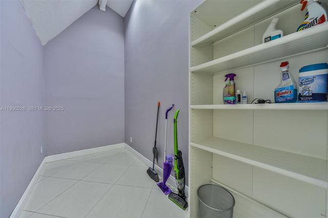 20550 NE 8th Ct, Miami, FL 33179