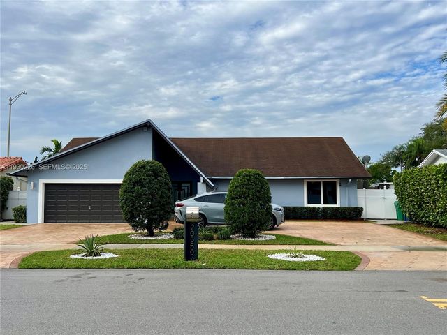 20550 NE 8th Ct, Miami, FL 33179