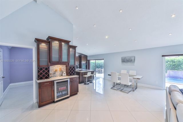 20550 NE 8th Ct, Miami, FL 33179