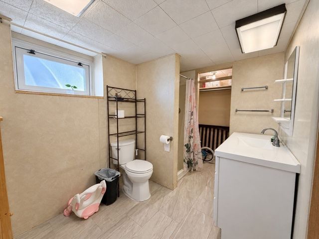 17 Crawford Rd, Braintree, MA 02184