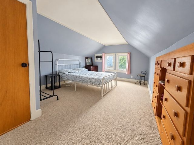 17 Crawford Rd, Braintree, MA 02184
