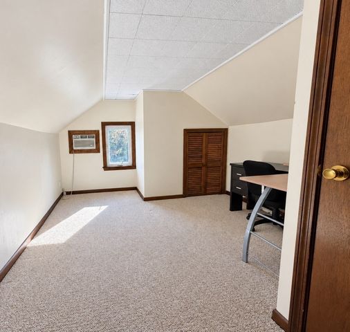 17 Crawford Rd, Braintree, MA 02184