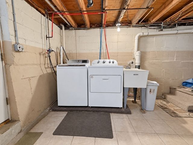 17 Crawford Rd, Braintree, MA 02184