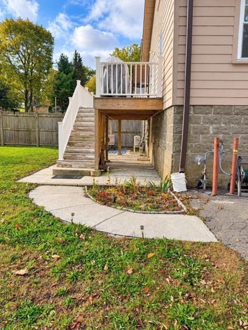 17 Crawford Rd, Braintree, MA 02184