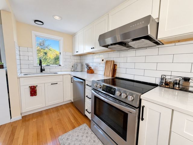 17 Crawford Rd, Braintree, MA 02184